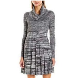 DANA BUCHMAN GRAY Long sleeve Marled cowl neck pleated Dress 👗